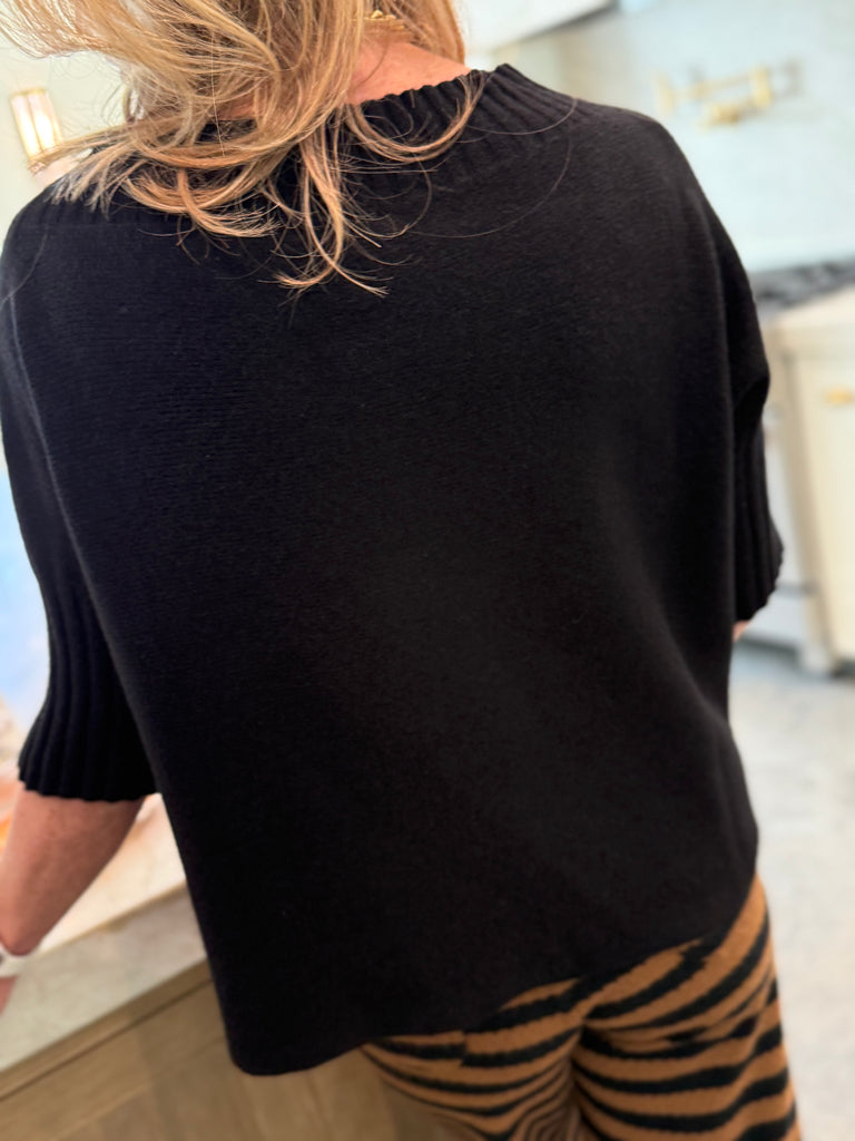 She's a Classic Knitted Top- Black