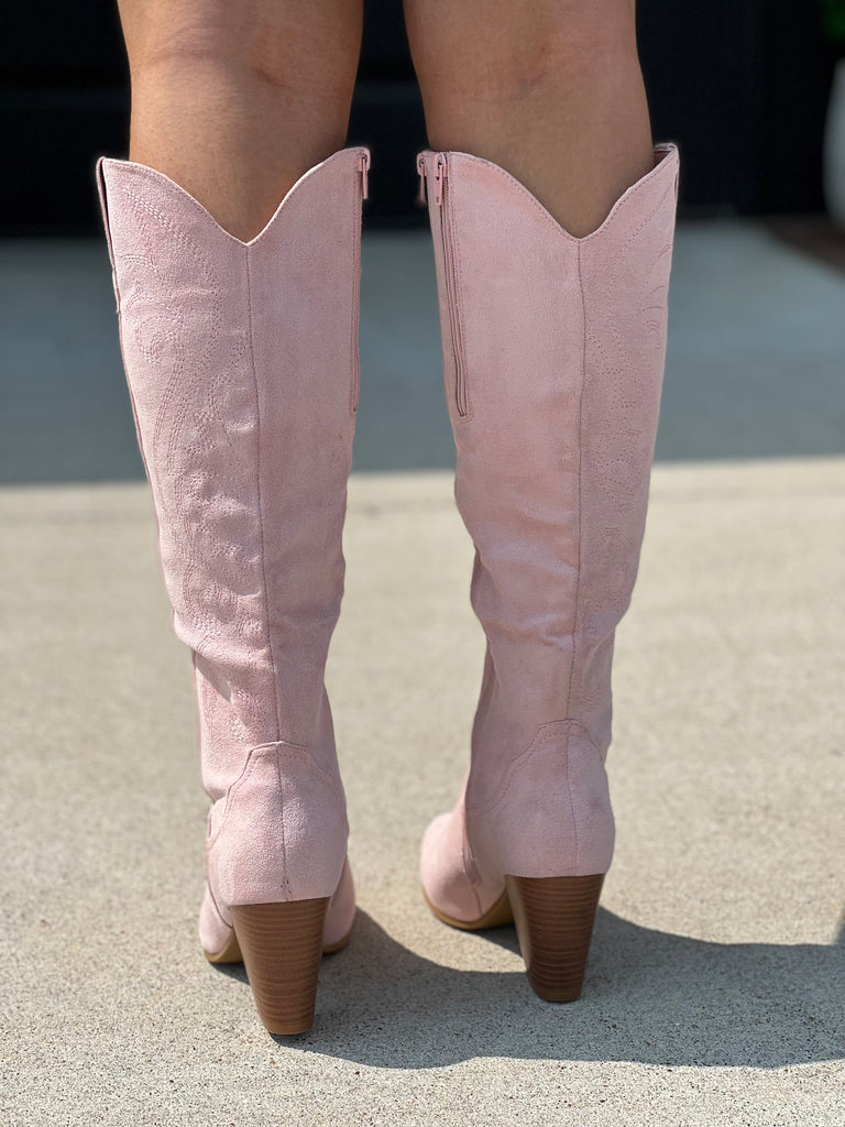 Walk this Suede Pink Boot