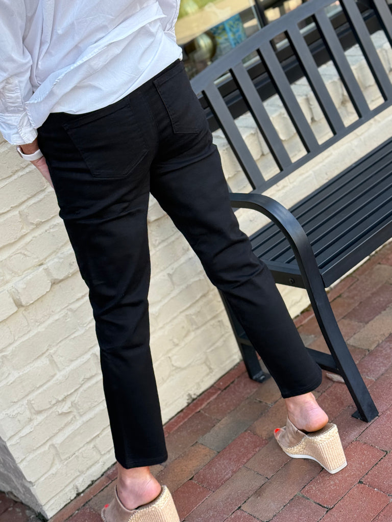 High Rise Pull-On Jogger- Black