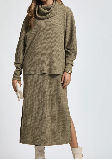 *DOORBUSTER DEAL* Final Sale Layered Set