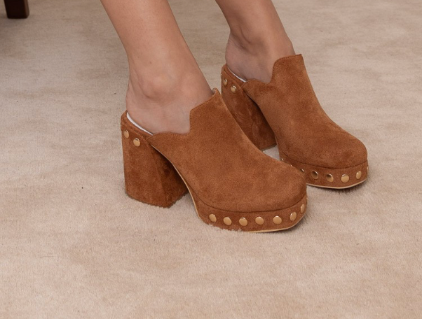 The Sierra Clog- Caramel